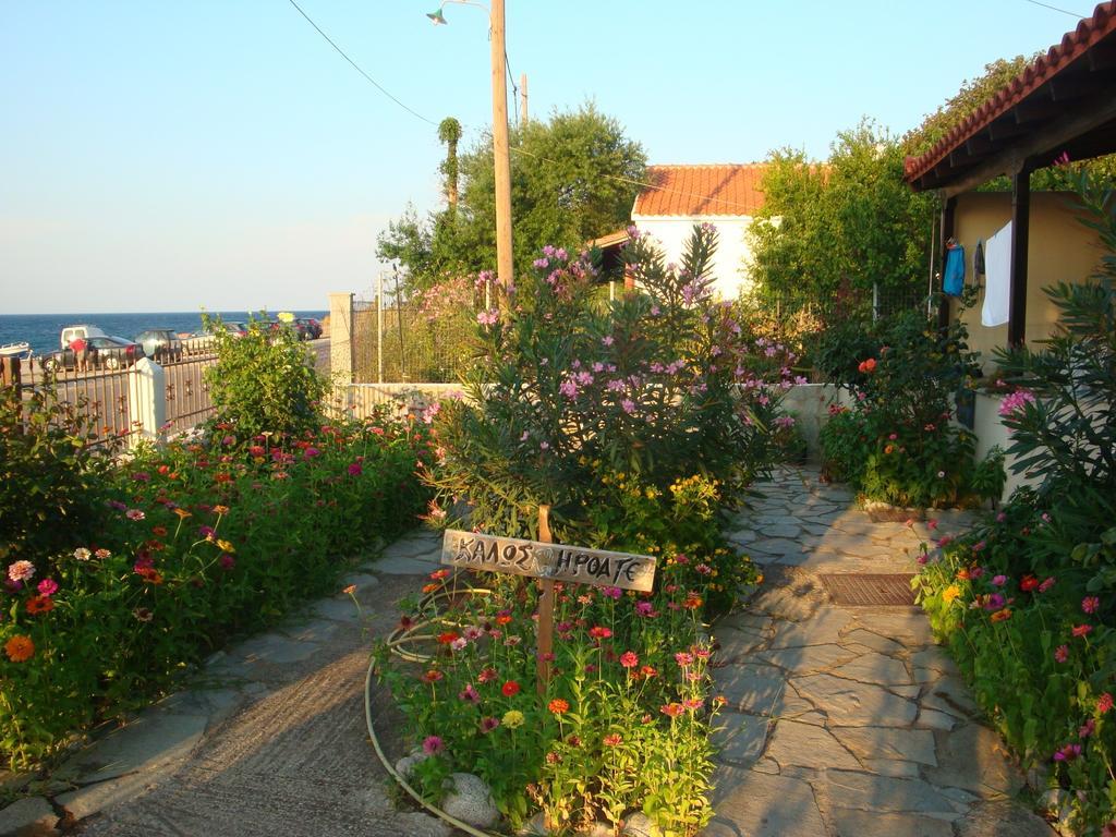 Athina Apartments Palaiopoli  Exterior photo
